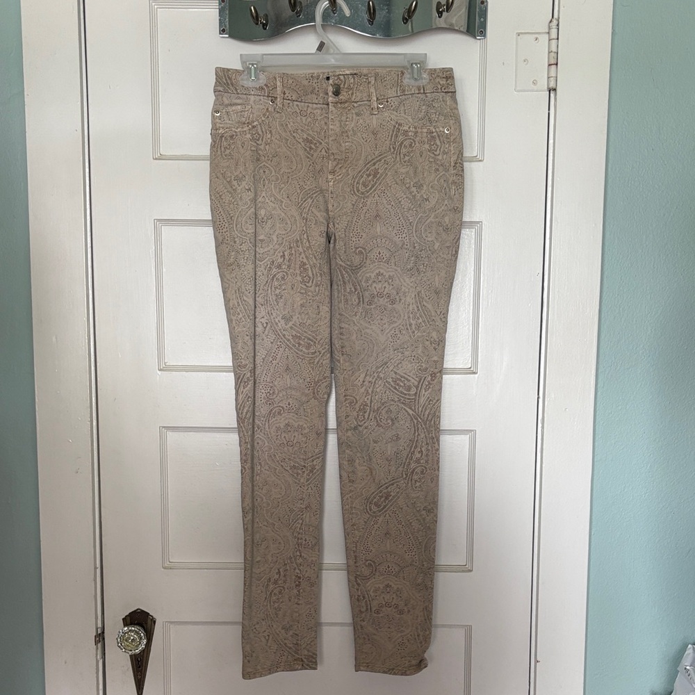 Chico’s So Slimming Women’s Beige Paisley Jeans Size 00